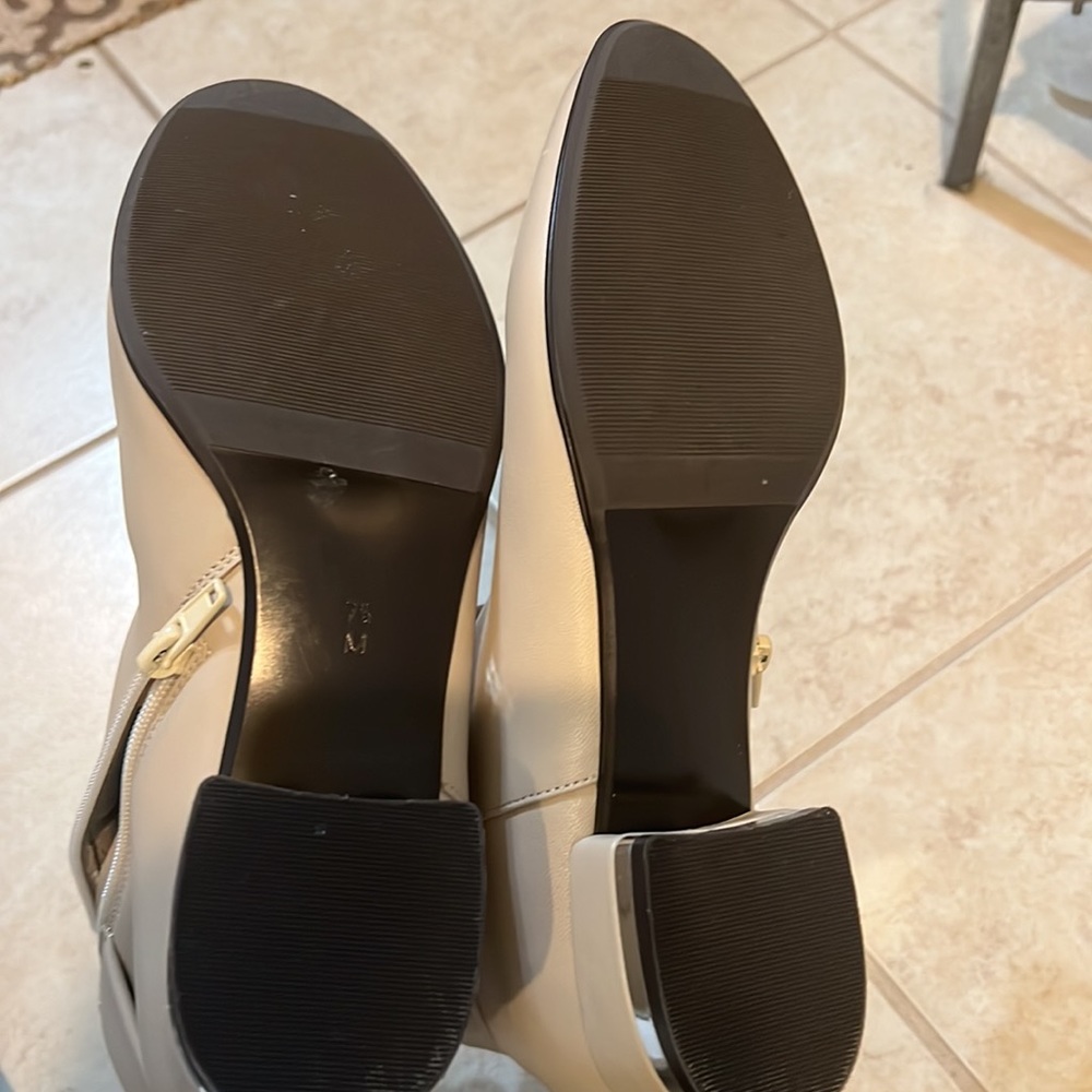 Vaneli booties - Picture 4 of 7